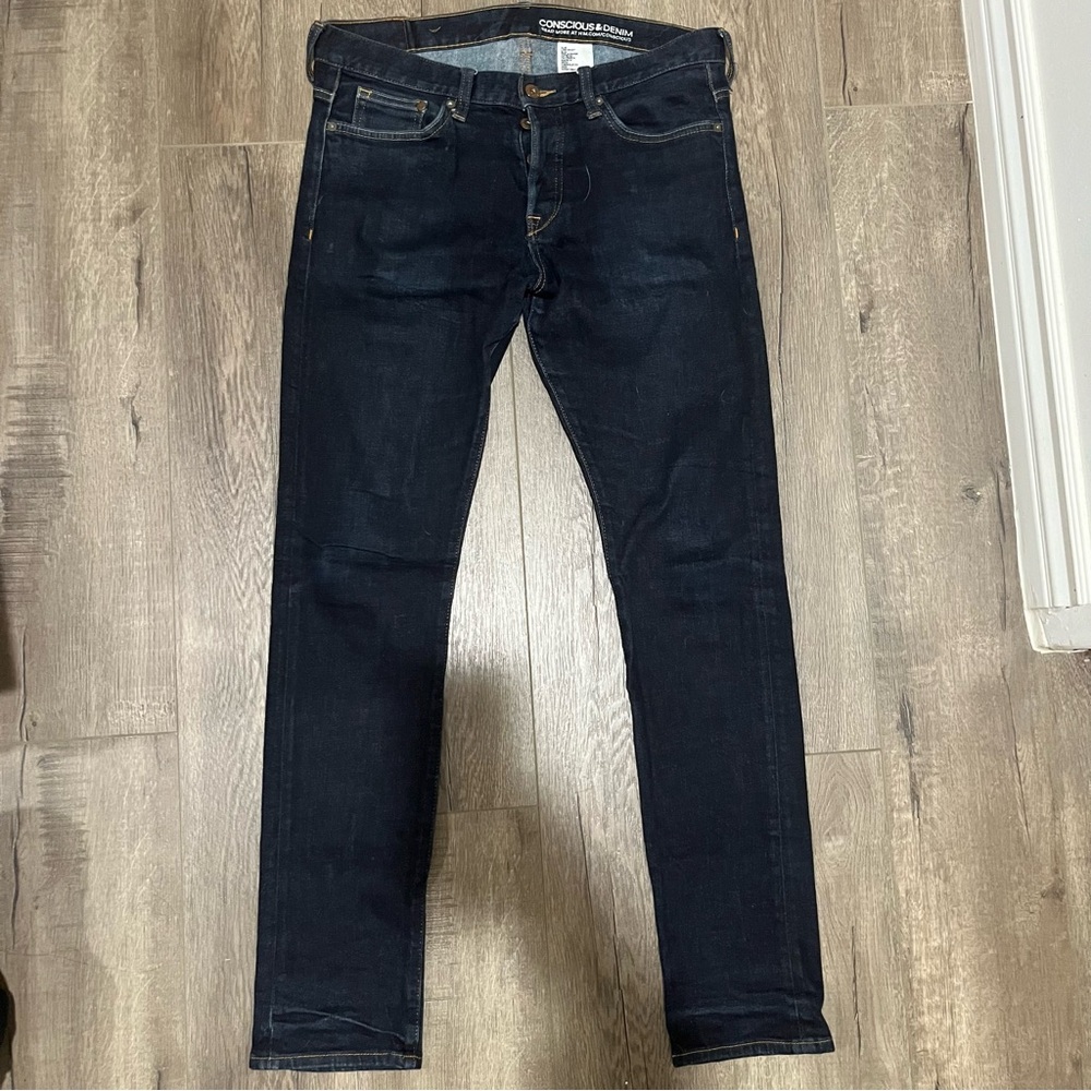 &Denim dark denim low waist slim jeans with button details